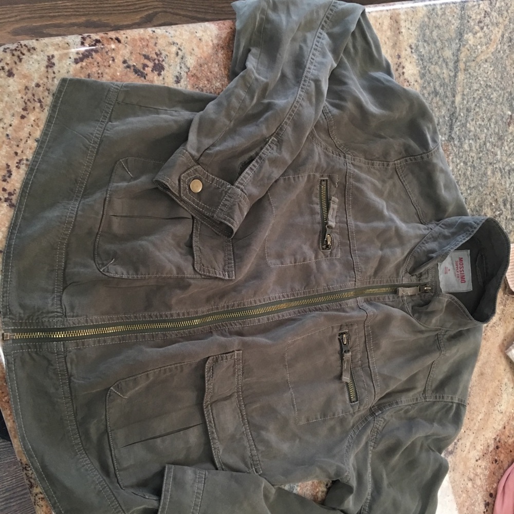 Army green light jacket!